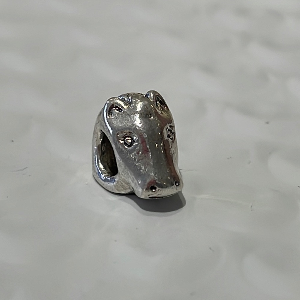 Retired pandora horse charm - Picture 1 of 4